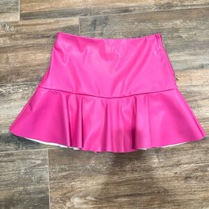 Hot pink faux leather skort. Stretchy! Size medium. New with tags
